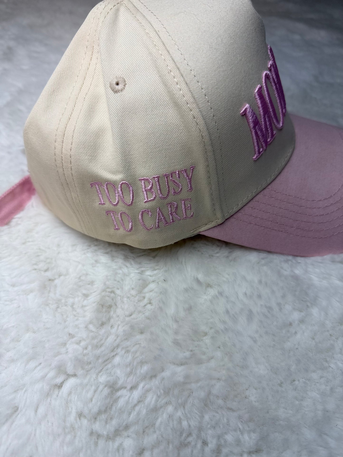 Mommin’ Embroidered Trucker Hat