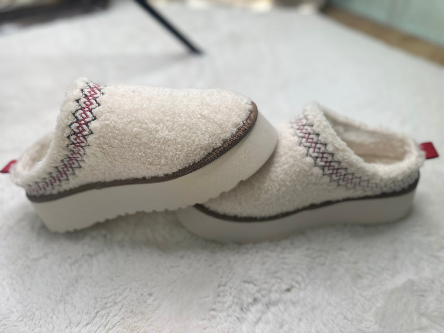 Sherpa Platform slippers