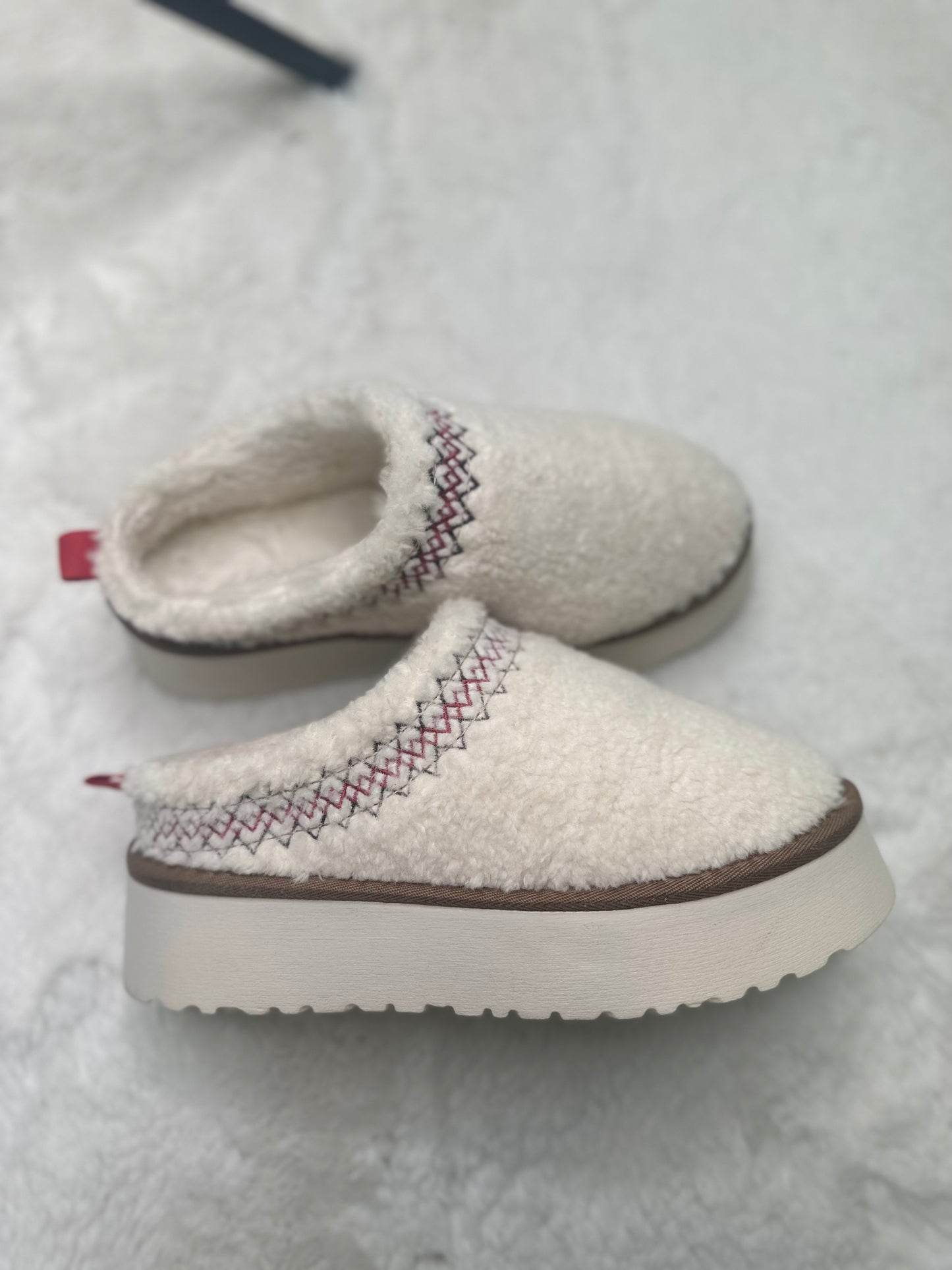 Sherpa Platform slippers