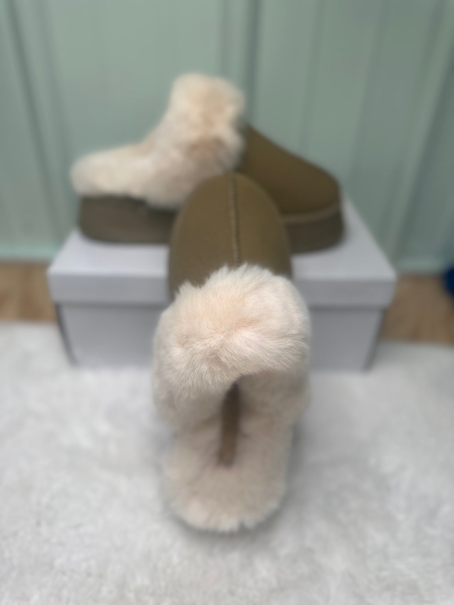 Platform khaki slippers