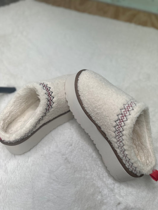 Sherpa Platform slippers